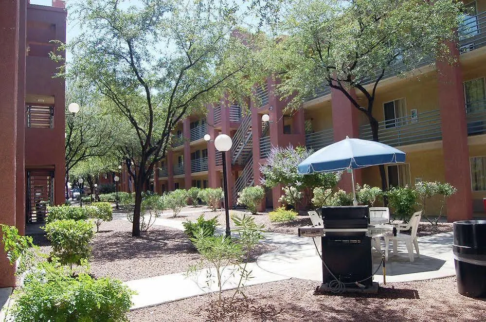 Crossland Economy Studios - Las Vegas - Boulder Highway